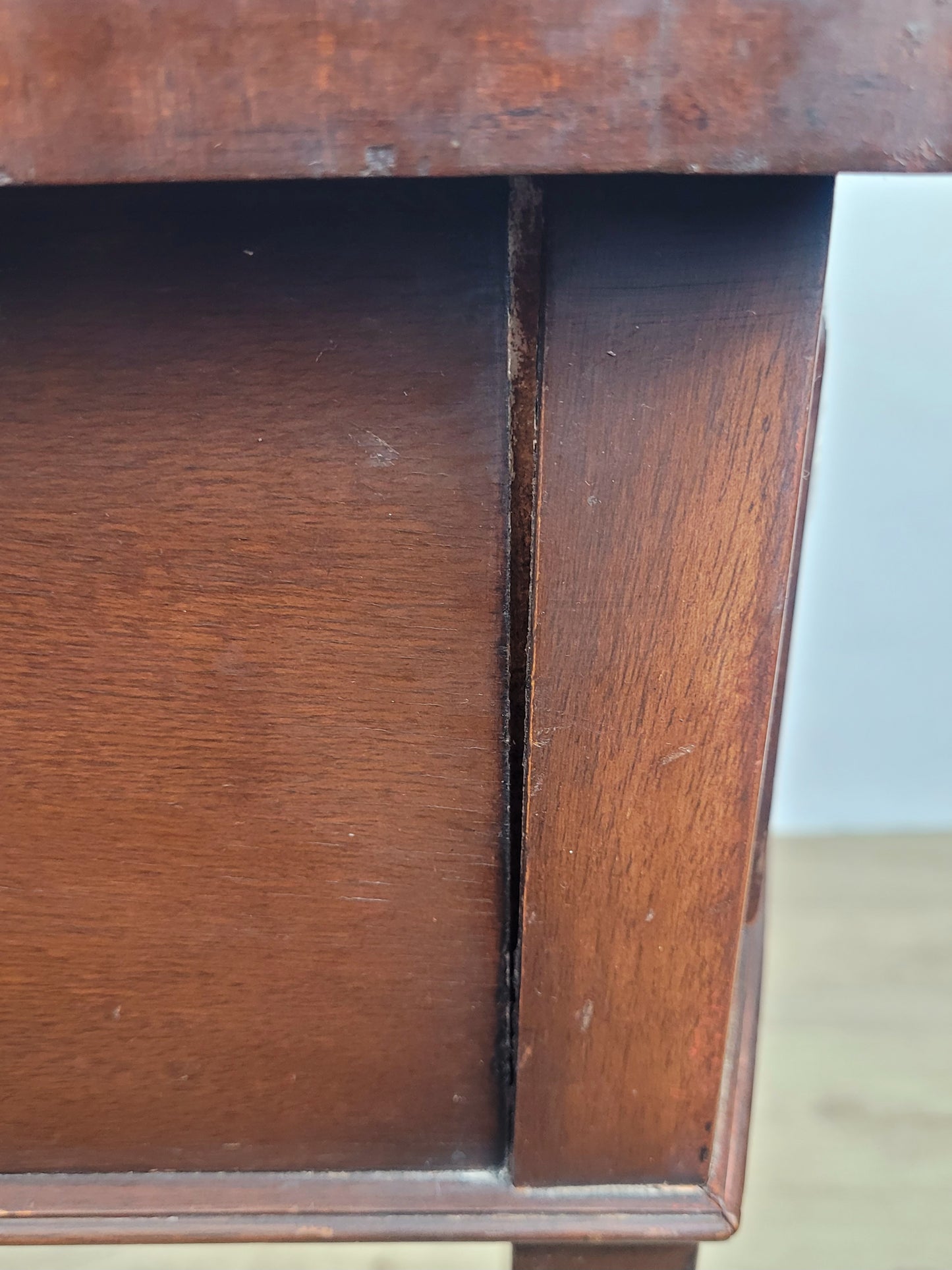 Georgian Style Side Table G.T. Rachstraw Repro 1940s English Delivery Available