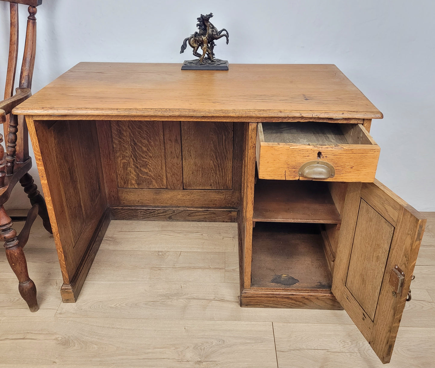 Vintage Single Pedestal Desk 1930s Oak Country Farmhouse Delivery Available