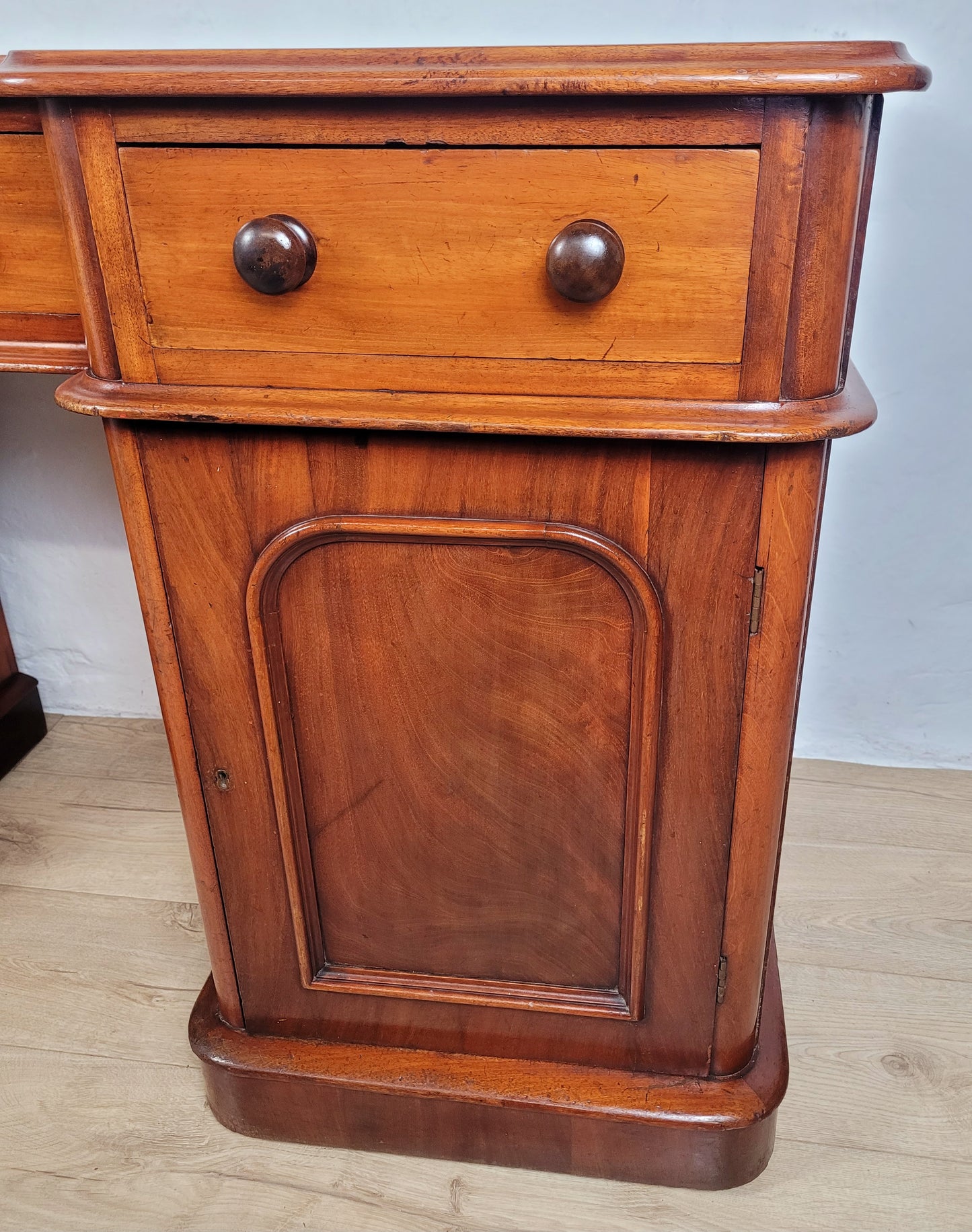 Victorian Writing Desk Knee Hole English 1890 Leather Antique Delivery Available