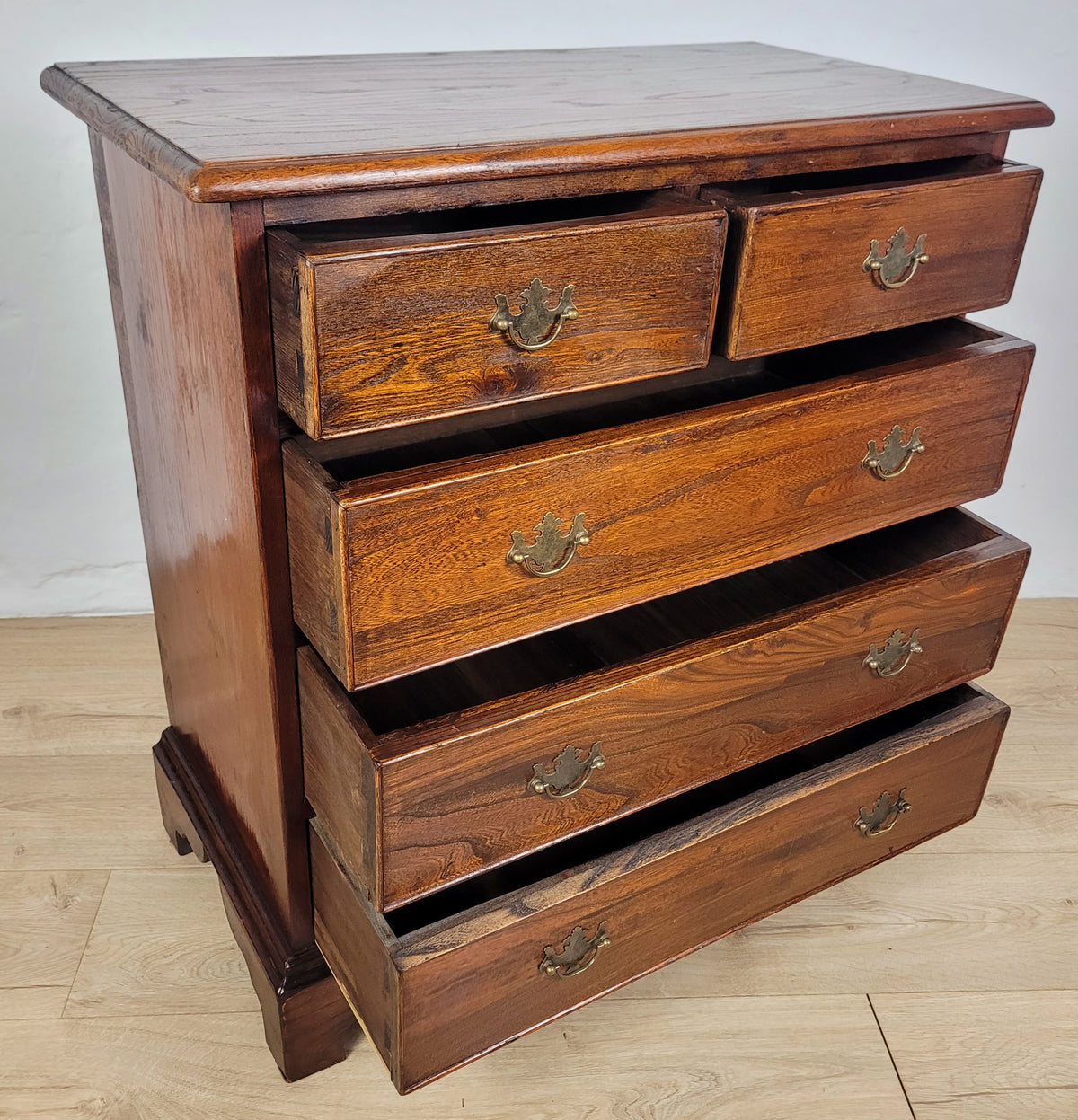 Vintage Chest Of Drawers Bedroom Mahogany 20th Century English Postage Available