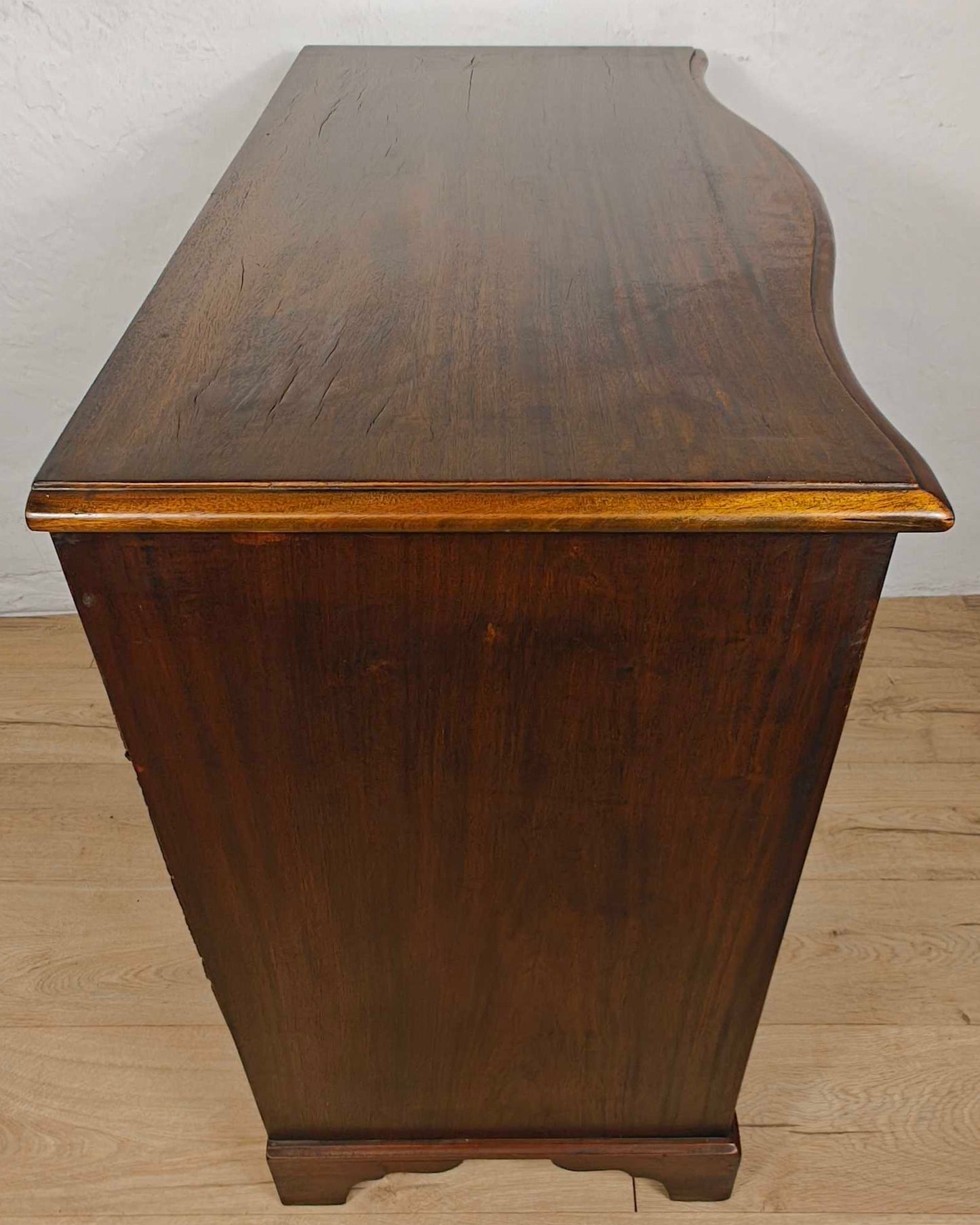 Serpentine Chest of Drawers 4 Georgian 18thC Mahogany English Delivery Available