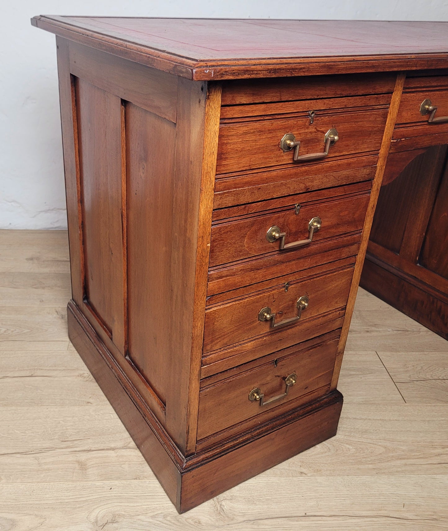 Edwardian Writing Desk Knee Hole Red Leather 1910 Antique Delivery Available