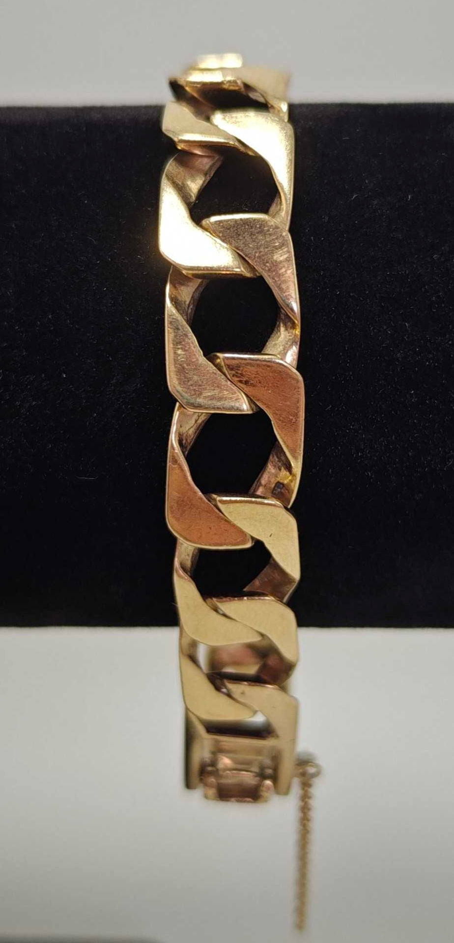 Heavy Solid 9ct Gold Curb Bracelet 8 Inches Hallmarked 375 - Postage Available
