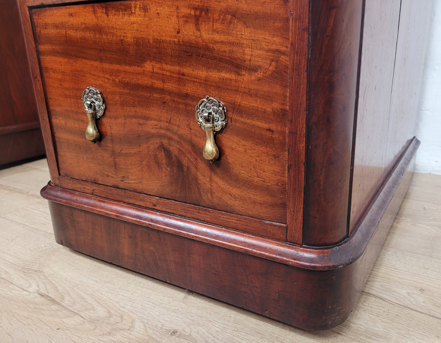 Victorian Writing Desk Knee Hole English 1890 Mahogany Antique Delivery Available