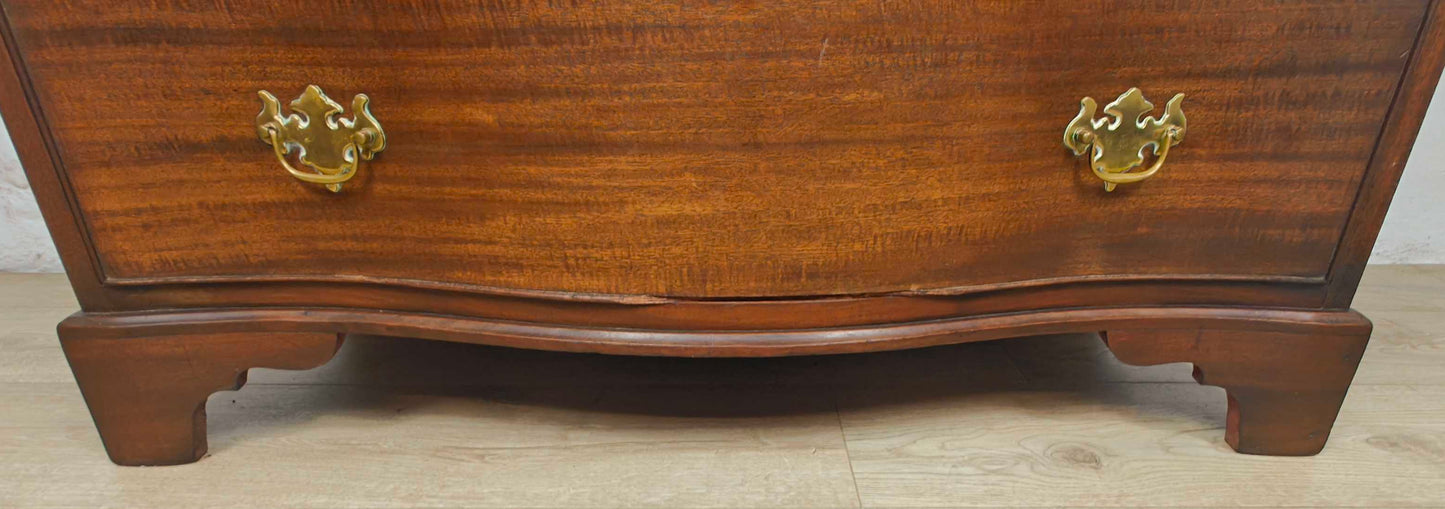 Serpentine Chest of Drawers 4 Georgian 18thC Mahogany English Delivery Available