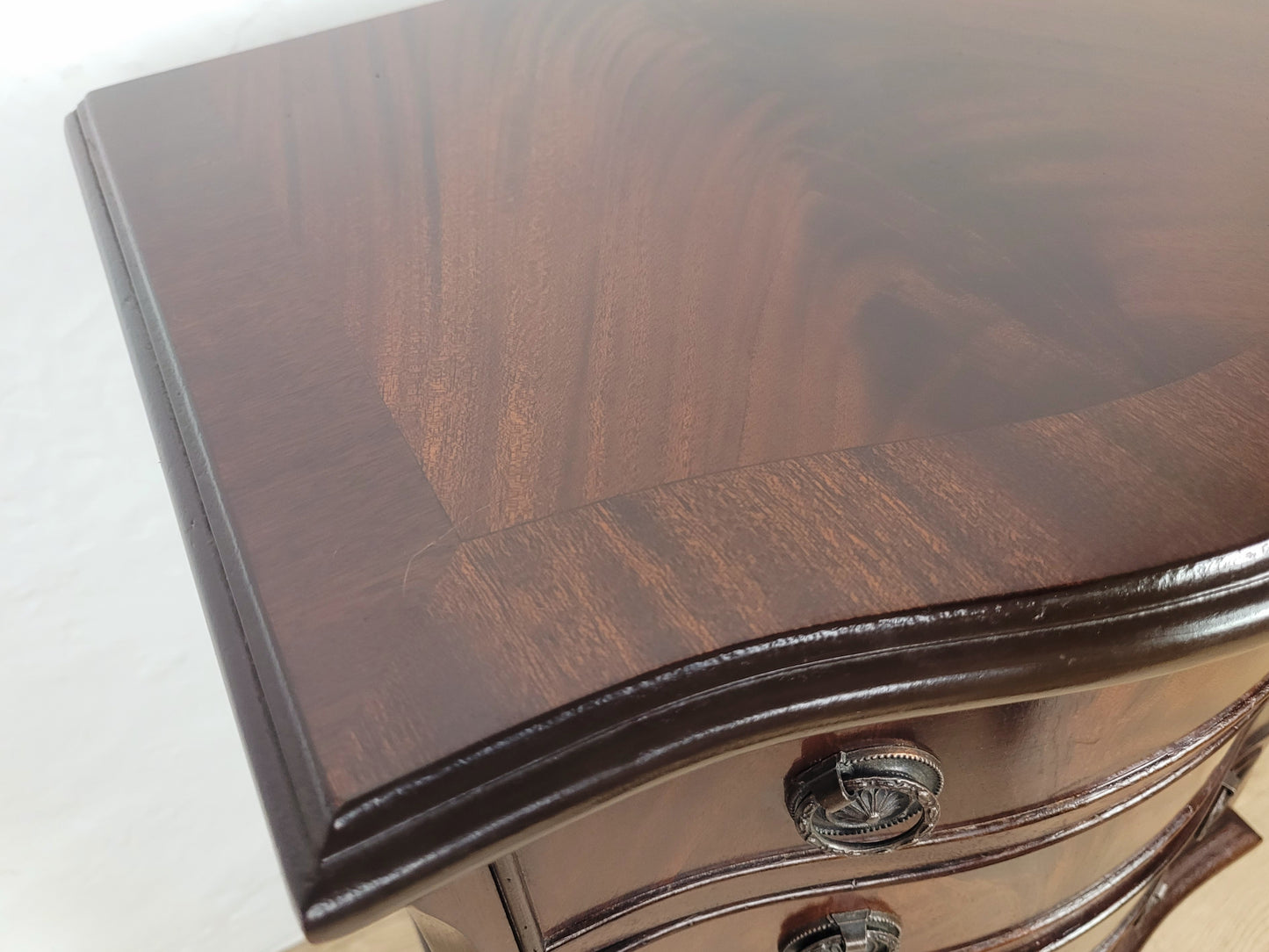 Vintage Chest Of 6 Drawers Bedroom Serpentine Antique Style Postage Available