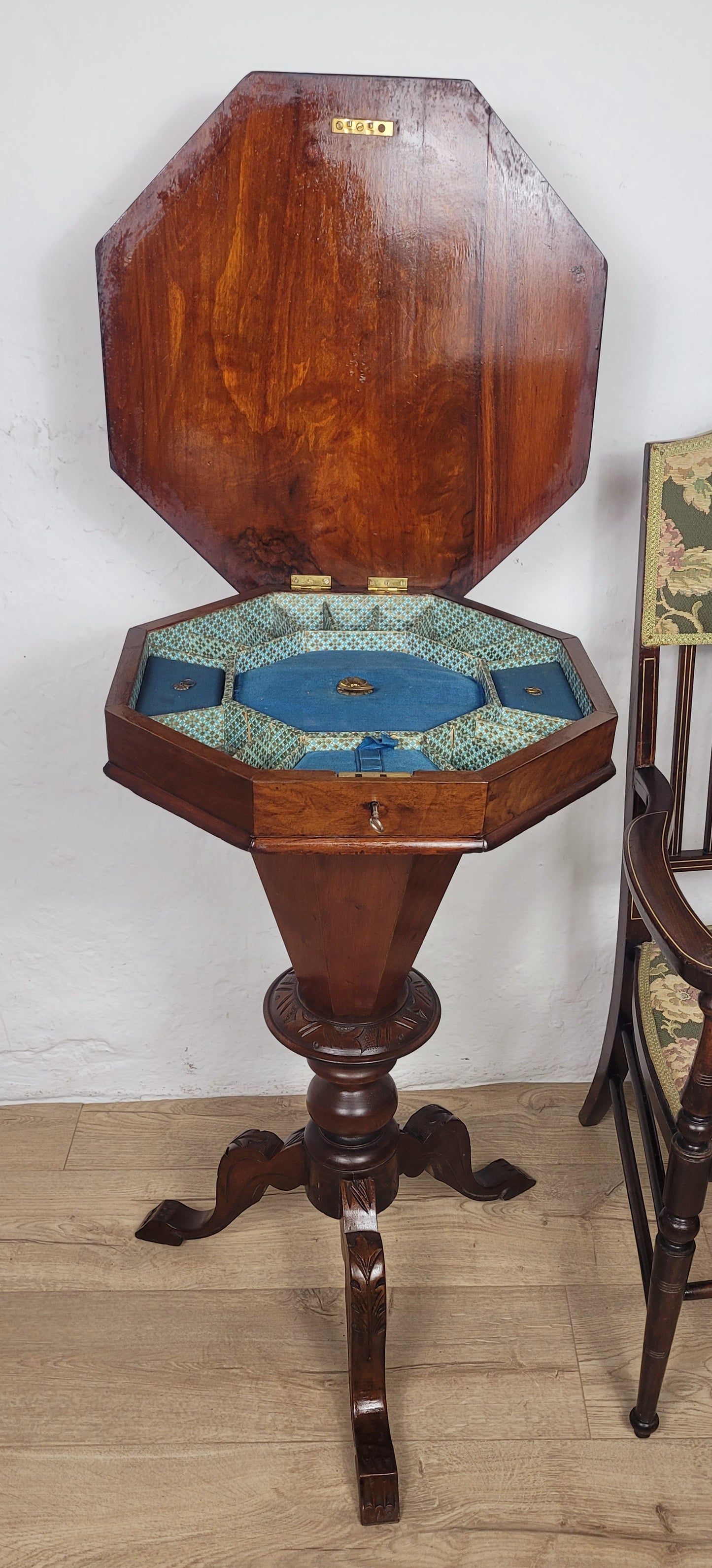 Victorian Games Table Octagonal Sewing Box Lock & Key English Postage Available