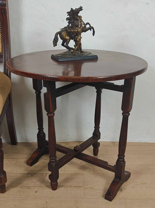 Victorian Tilt Top Table Round Oak Country 19th-Century Delivery Available