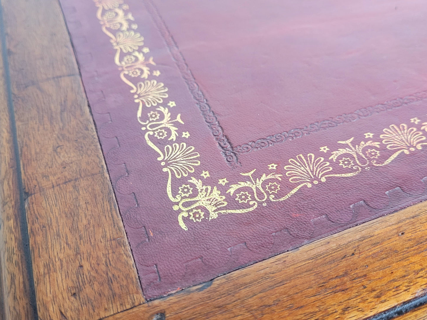 Edwardian Writing Desk Knee Hole Red Leather 1910 Antique Delivery Available