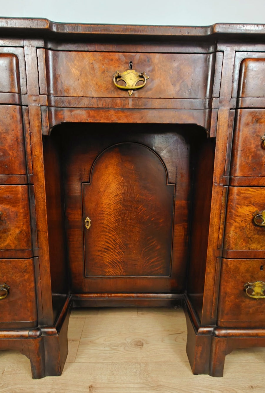 Knee Hole Writing Desk Walnut Key & Lock 18th-Century Style Delivery Available