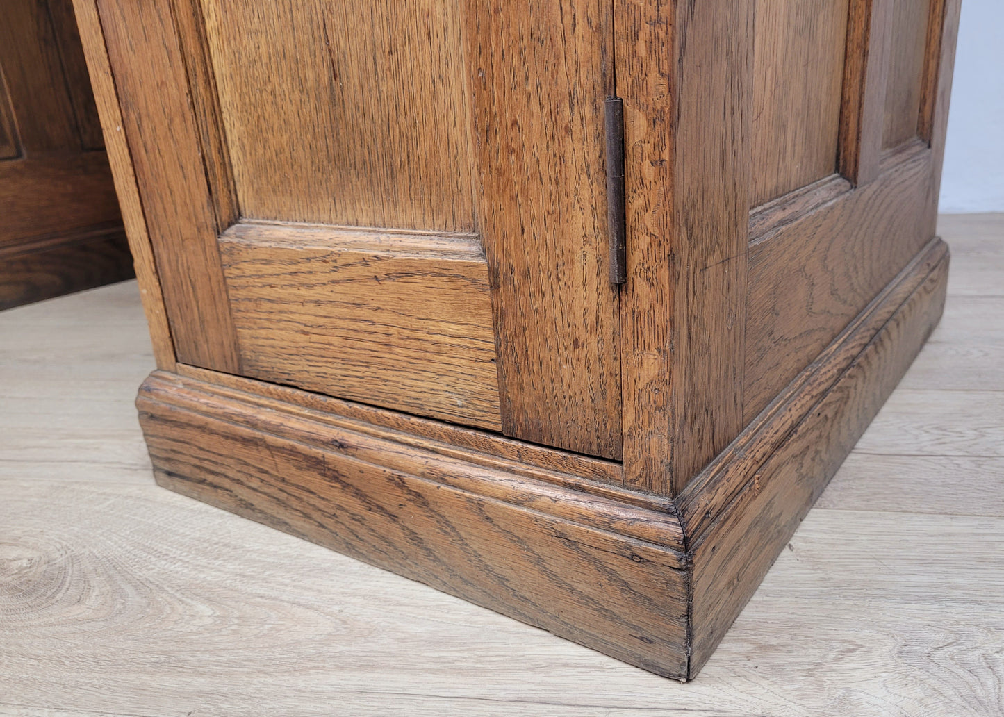 Vintage Single Pedestal Desk 1930s Oak Country Farmhouse Delivery Available