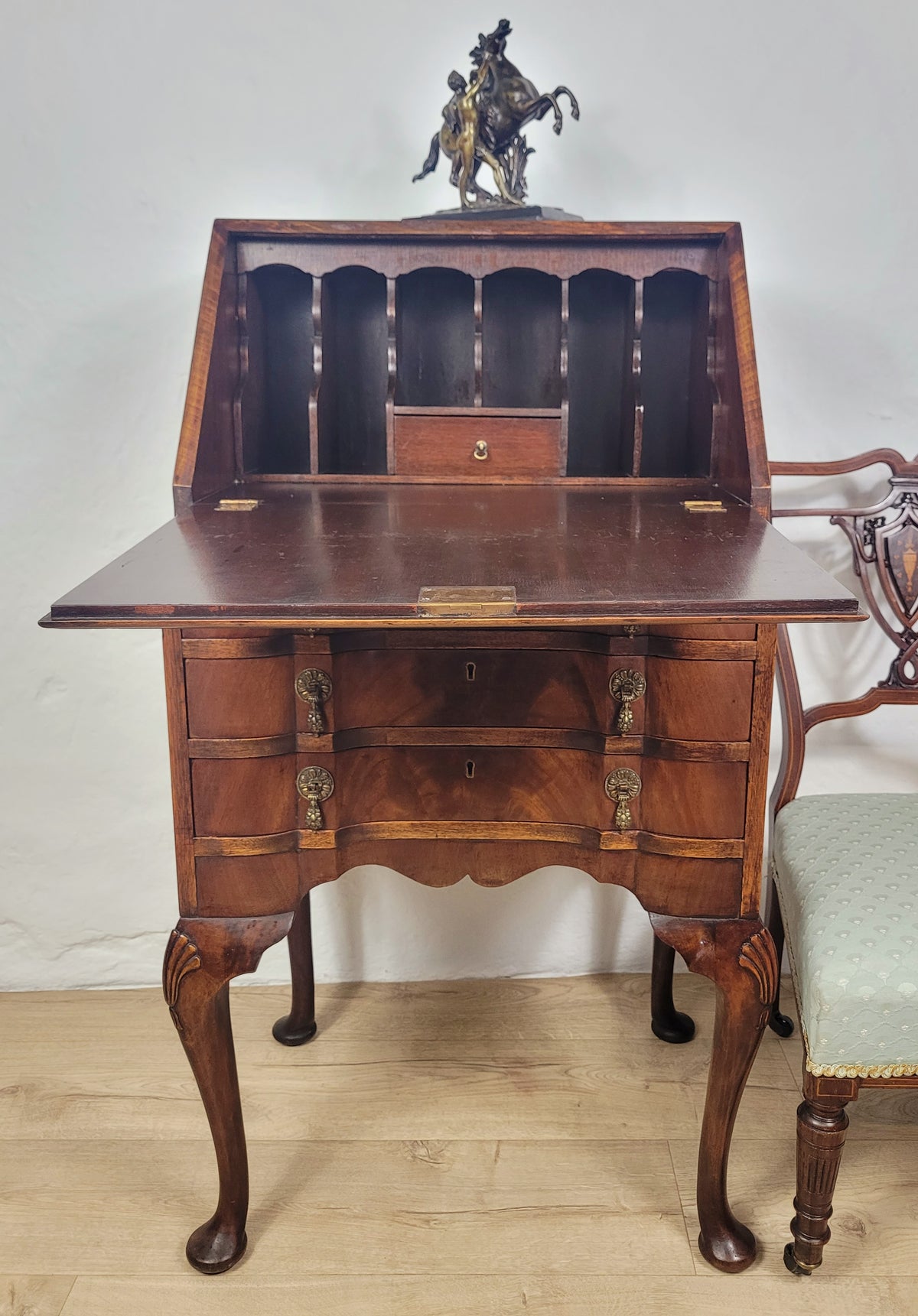 Walnut Writing Desk Bureau Ladies Lock & Key Queen Anne 1920s Delivery Available