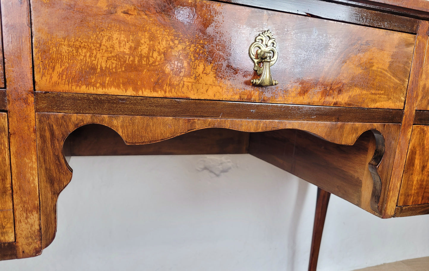 Ladies Writing Desk Vintage Mahogany Cabriole Shell Knee 1950 Delivery Available