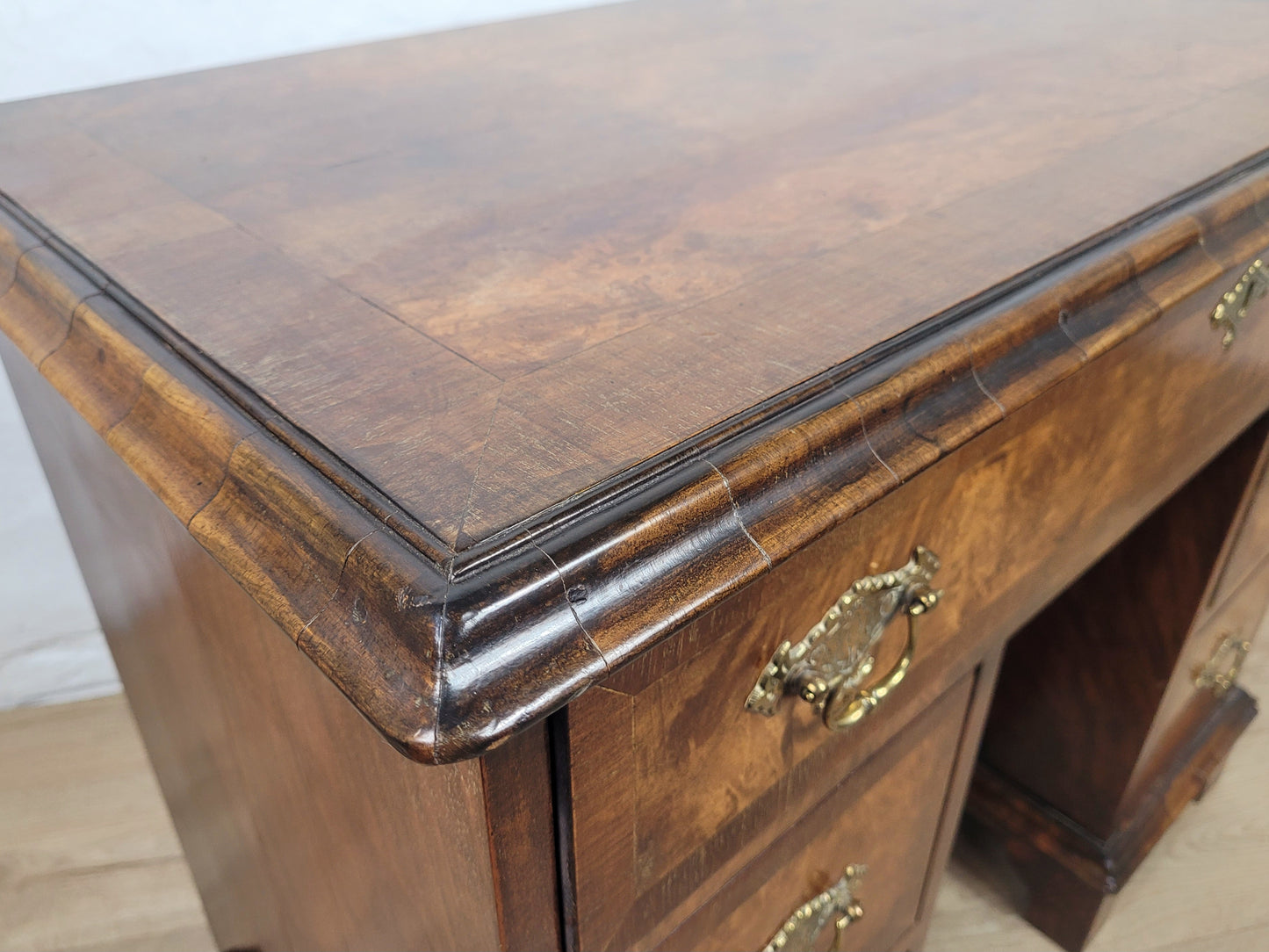 Walnut Writing Desk 18th-Century Style Knee Hole Drawers Delivery Available