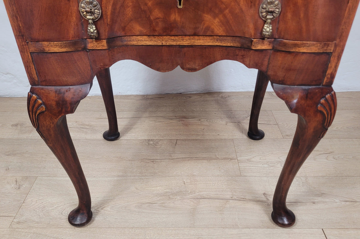 Walnut Writing Desk Bureau Ladies Lock & Key Queen Anne 1920s Delivery Available