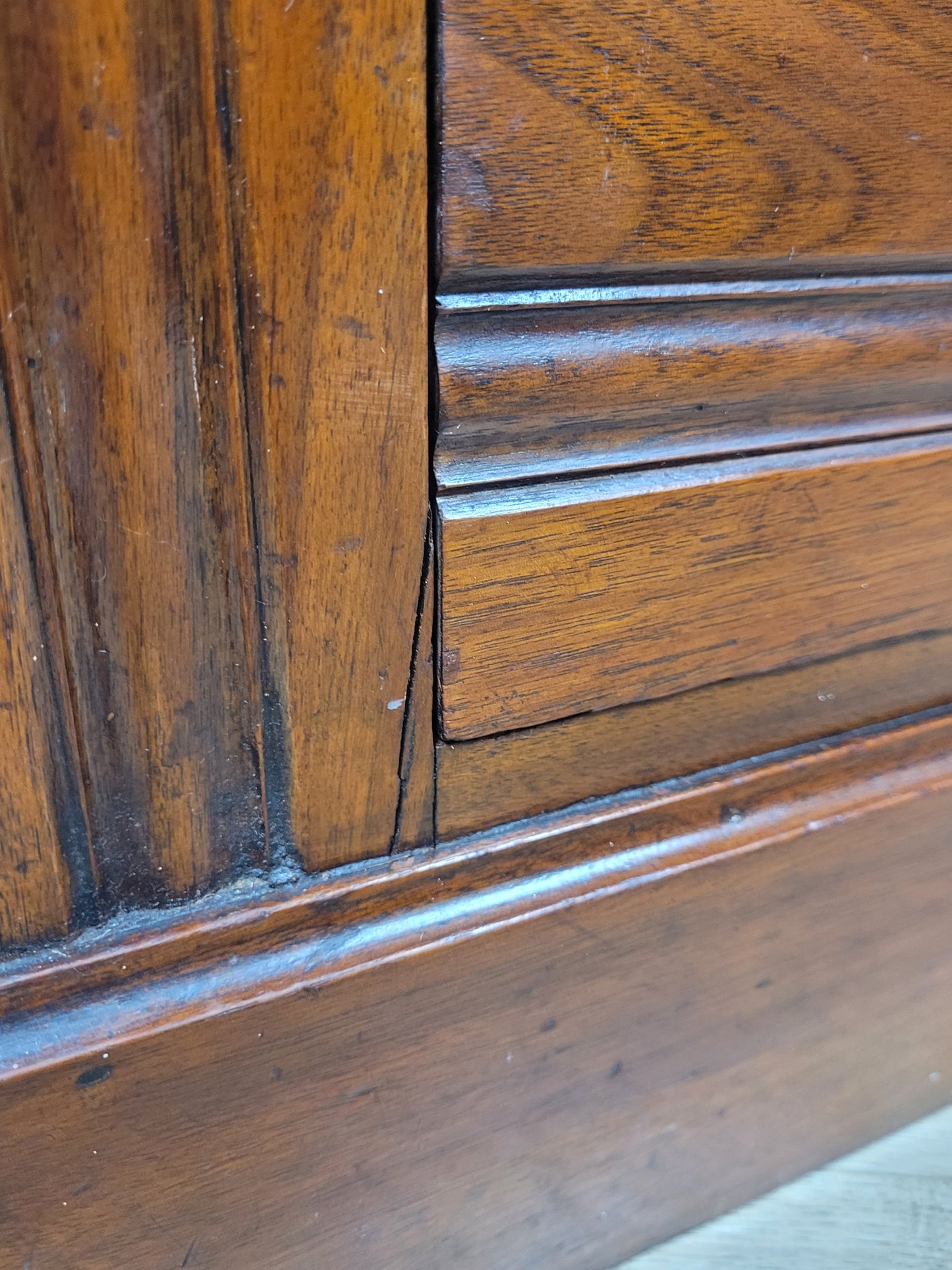 Edwardian Chest of Drawers Walnut 2 Over 3 1910s Drop Handles Delivery Available