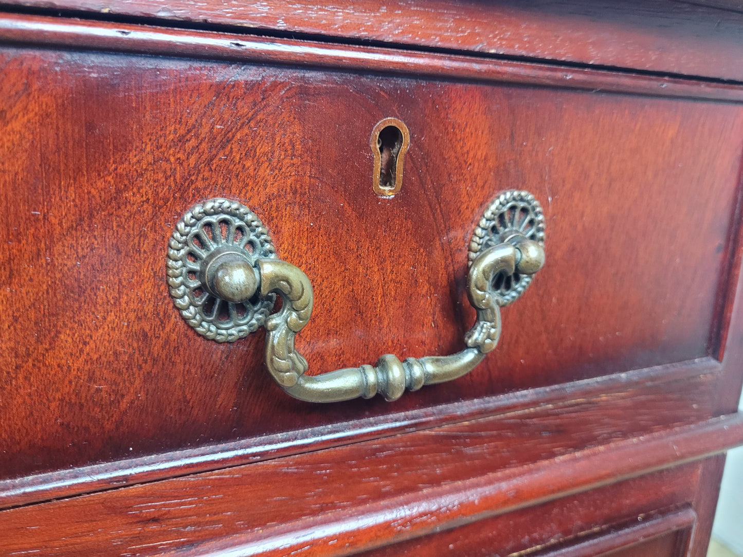 Vintage Pedestal Writing Desk Leather Top Mid 20thC Mahogany Delivery Available
