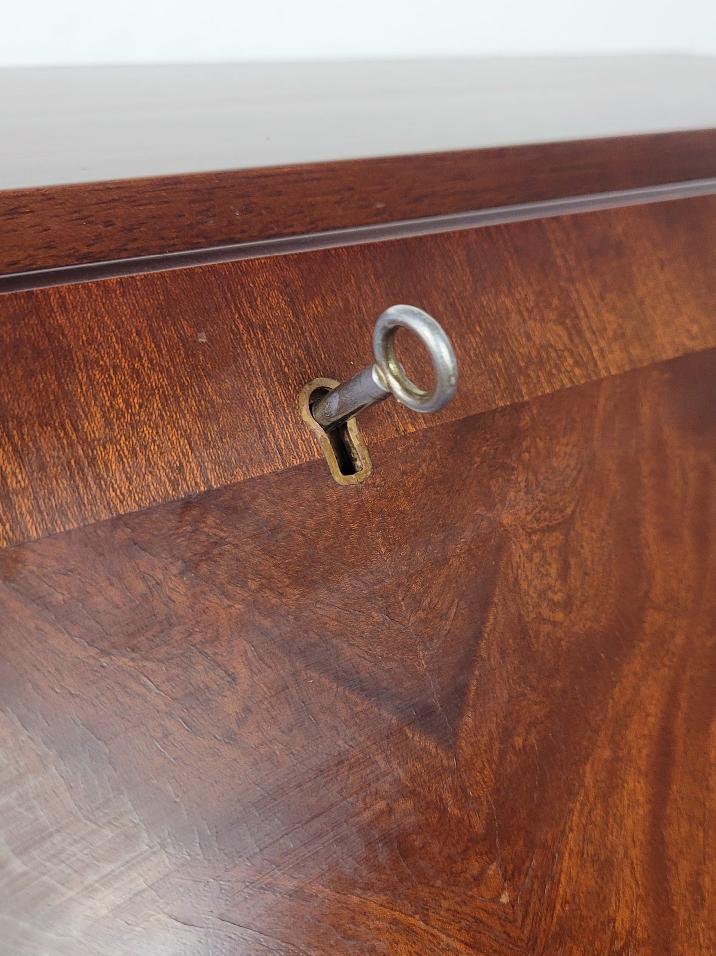 Vintage Writing Desk Bureau Key Lockable Drawers Leather 1950 Delivery Available