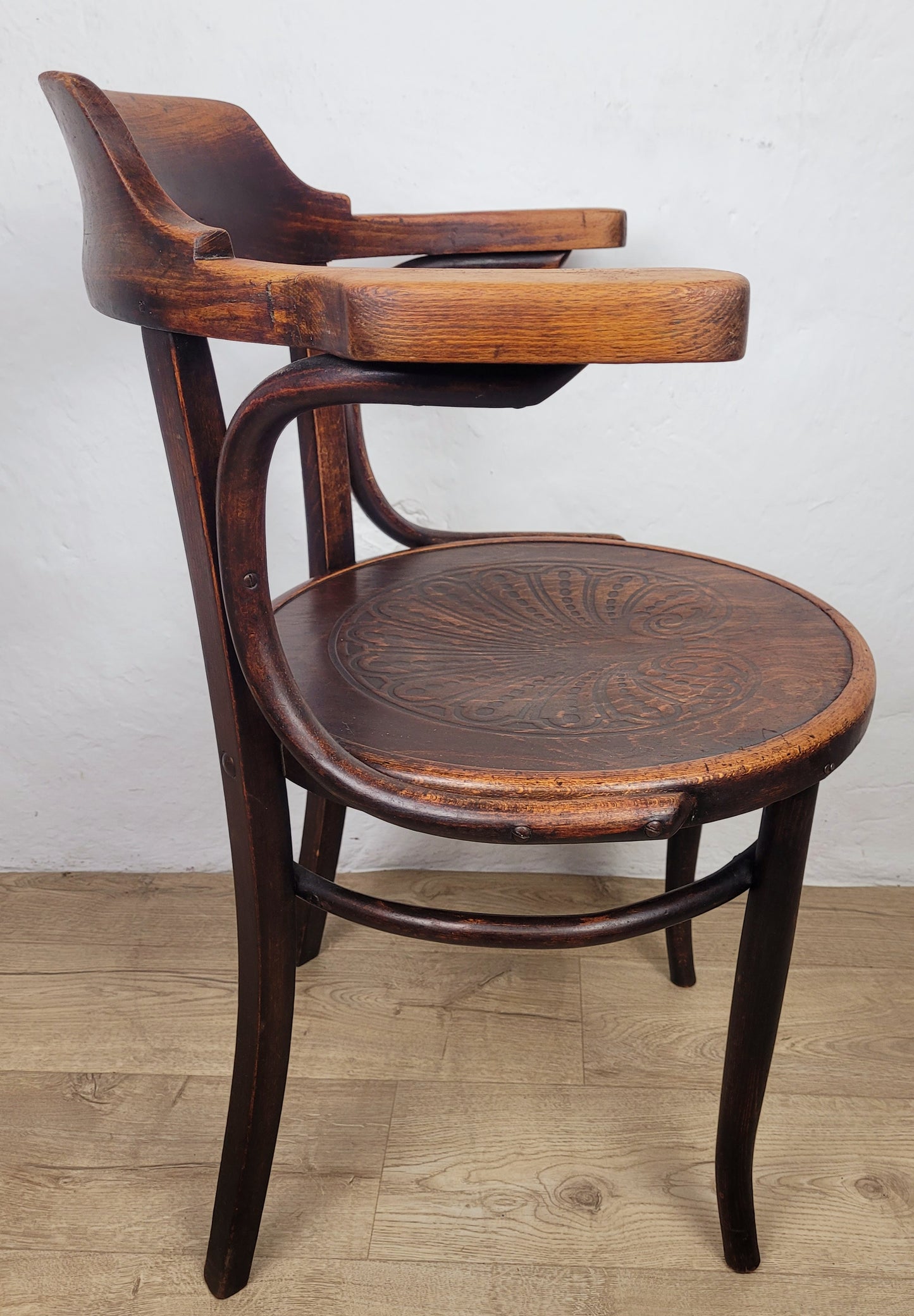 Bistro Cafe Bentwood Armchair Mundus J&J Kohn Antique 1910 Postage Available