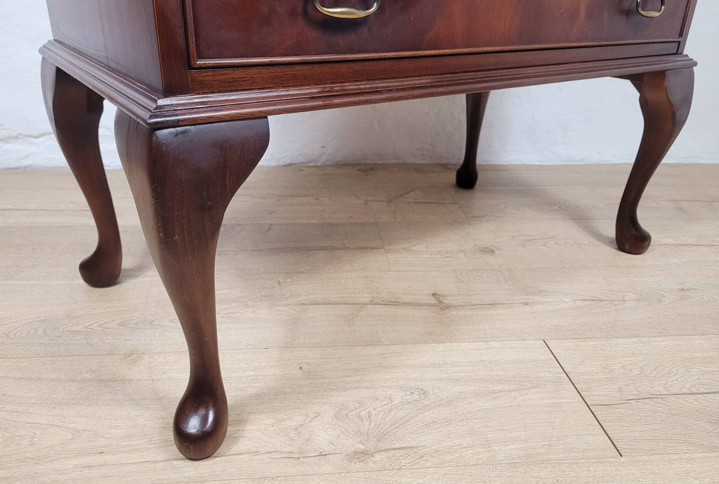 Vintage Writing Desk Bureau Key Lockable Drawers Leather 1950 Delivery Available