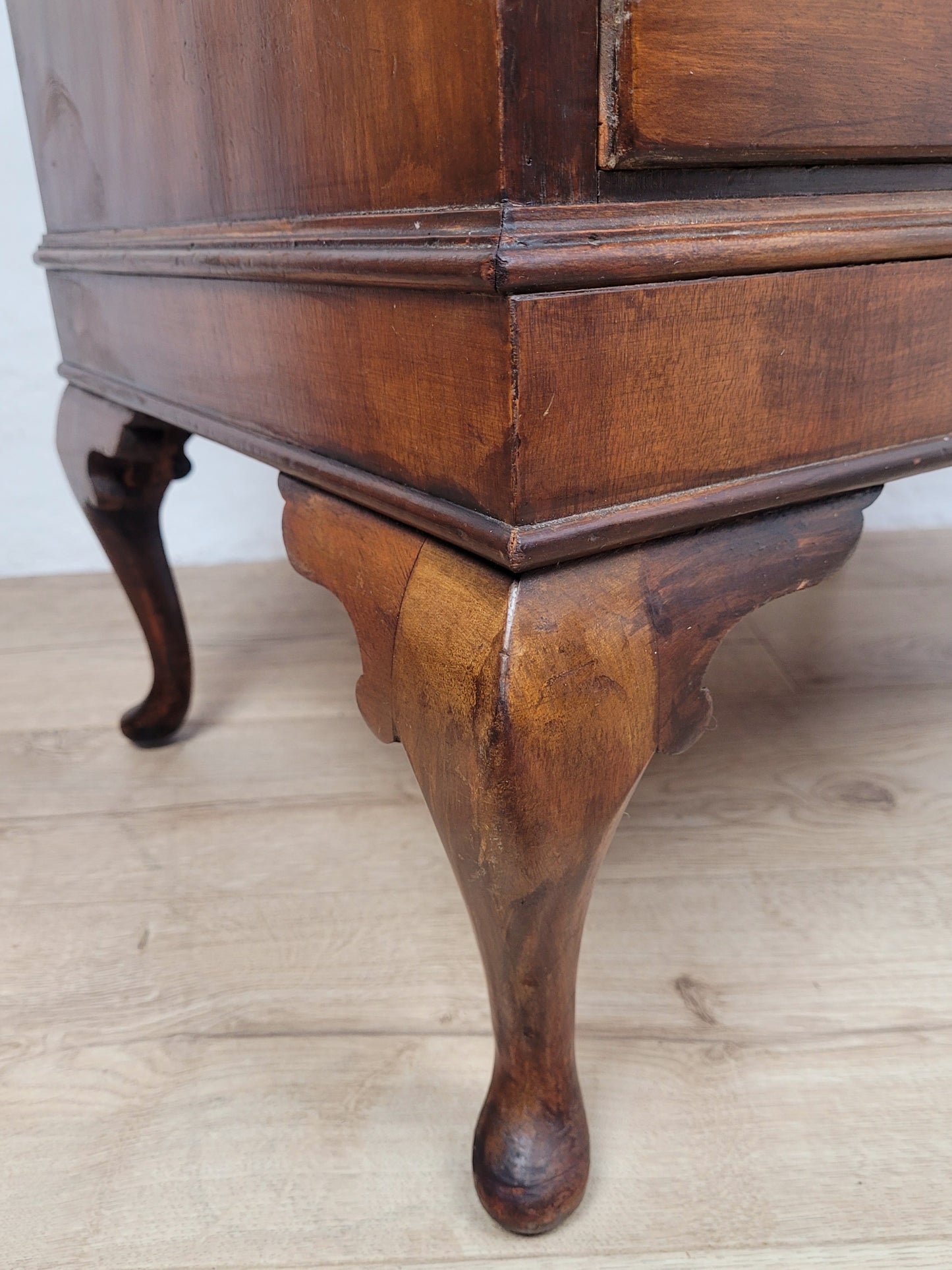 Ladies Writing Bureau Desk Vintage 1950s Lock & Key Mahogany Delivery Available