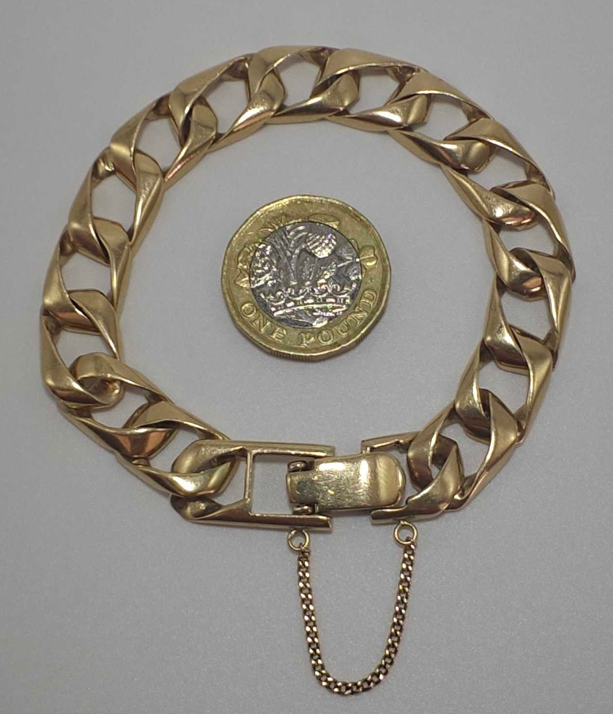 Heavy Solid 9ct Gold Curb Bracelet 8 Inches Hallmarked 375 - Postage Available