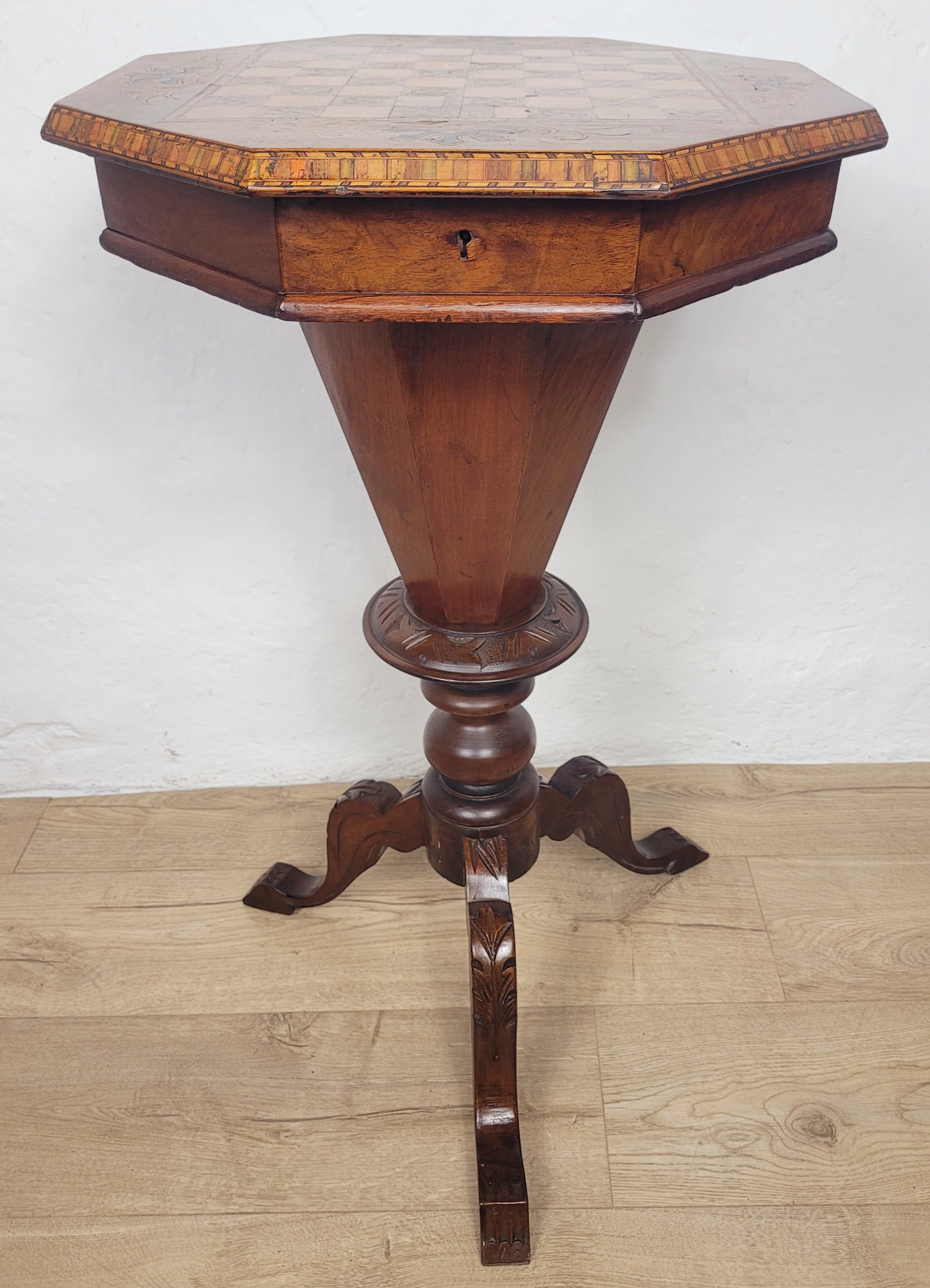 Victorian Games Table Octagonal Sewing Box Lock & Key English Postage Available