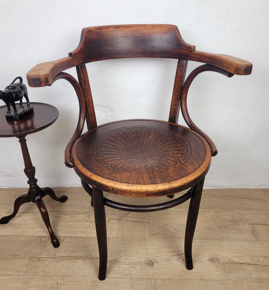 Bistro Cafe Bentwood Armchair Mundus J&J Kohn Antique 1910 Postage Available