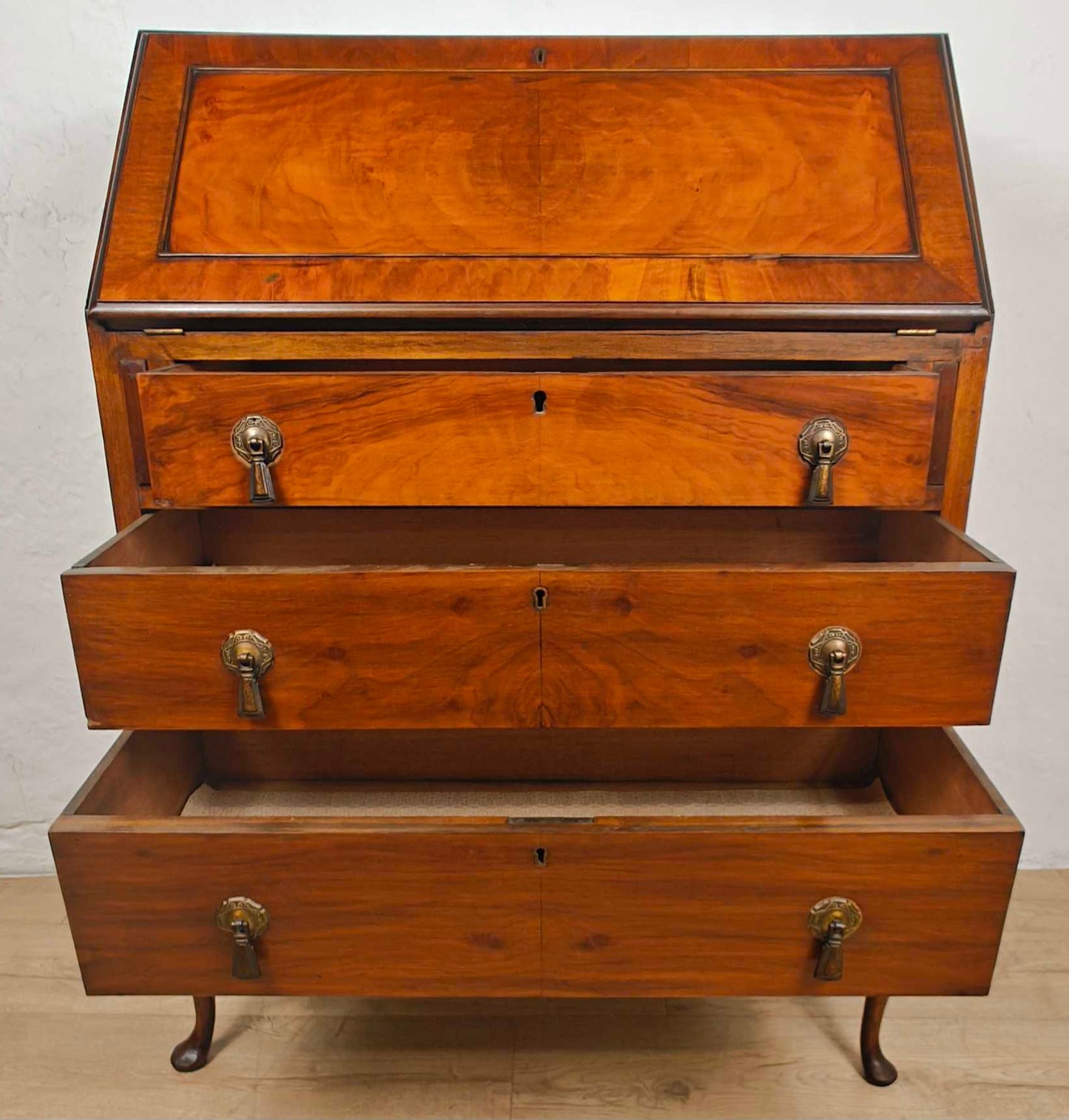 Edwardian Writing Bureau Desk Walnut Lock and Key 1910 Delivery Available