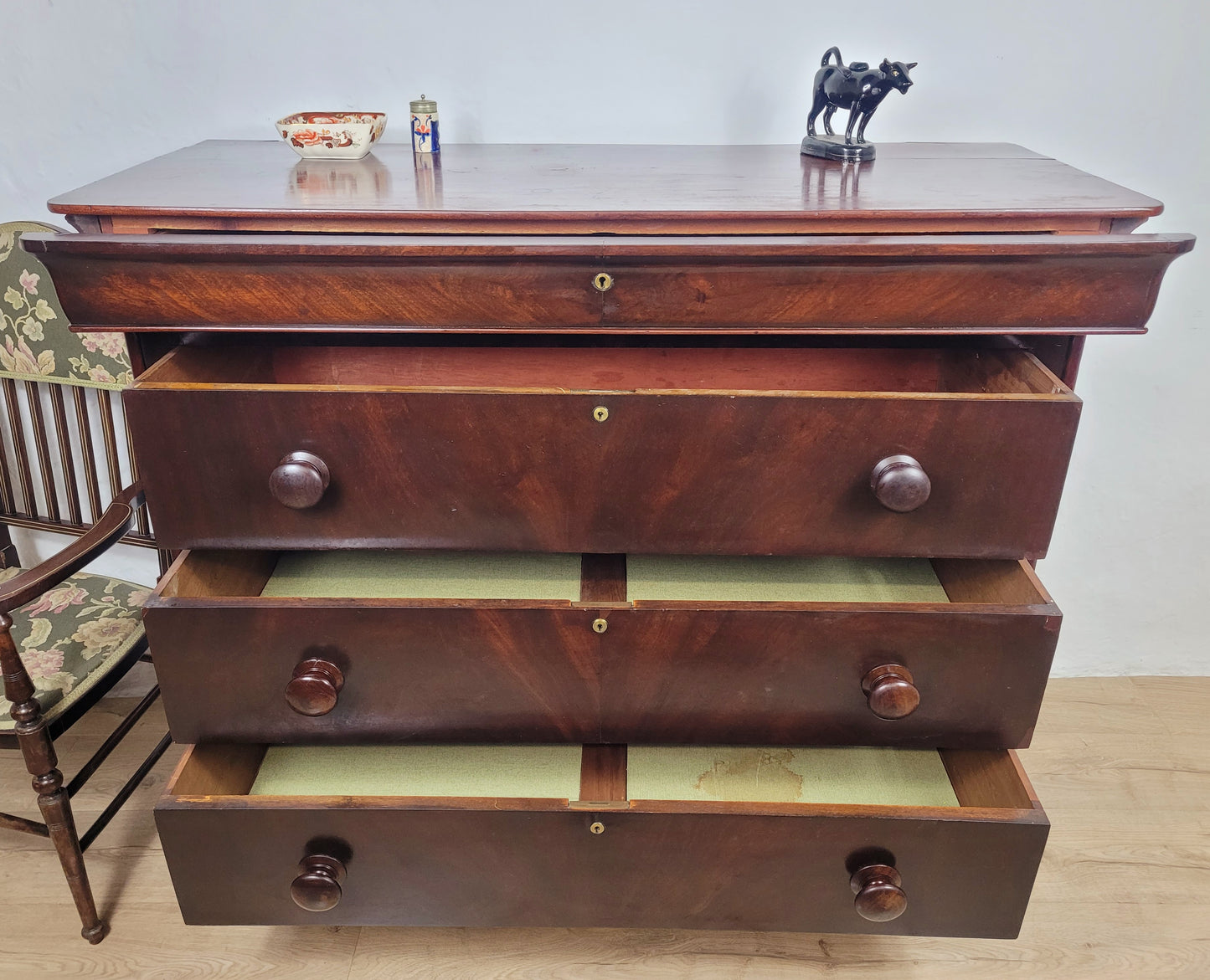 Victorian Chest of Drawers 4 Drawers 1890 Mahogany English Delivery Available