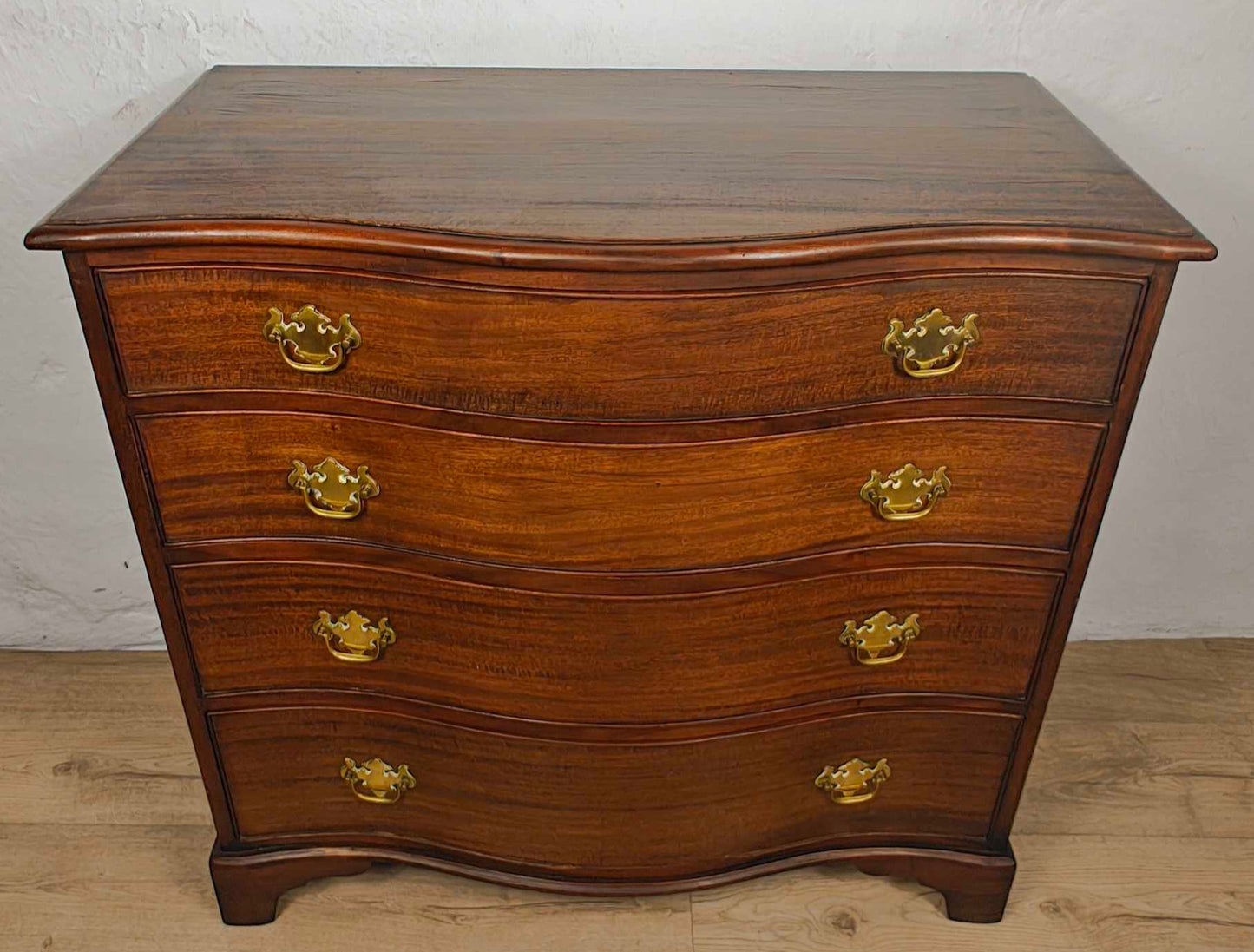 Serpentine Chest of Drawers 4 Georgian 18thC Mahogany English Delivery Available